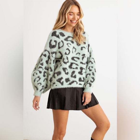 NIP-Mint Animal Print Fuzzy Knit Long Sleeve Sweater - Picture 3 of 11